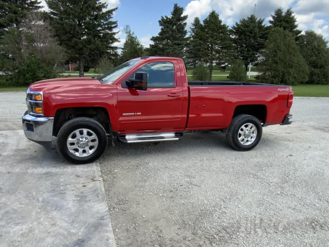 Image of Chevrolet 3500 equipment image 1