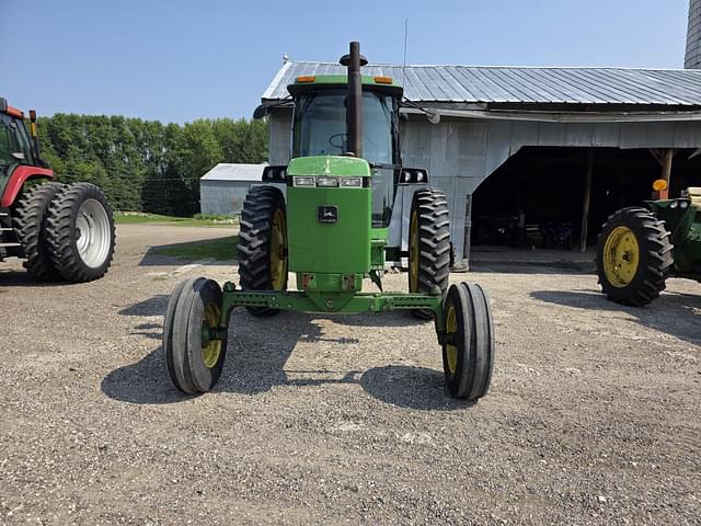 Image of John Deere 4455 equipment image 4