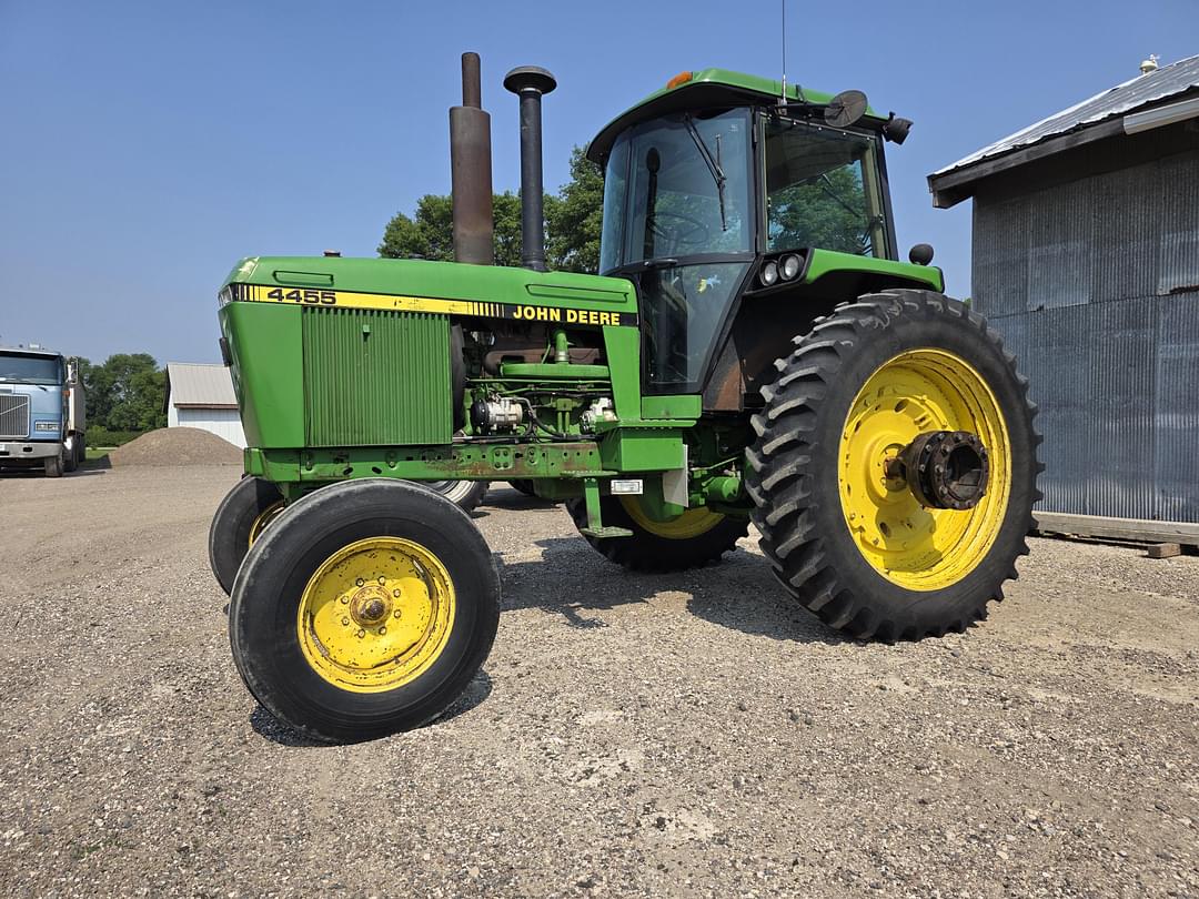 Image of John Deere 4455 Primary image