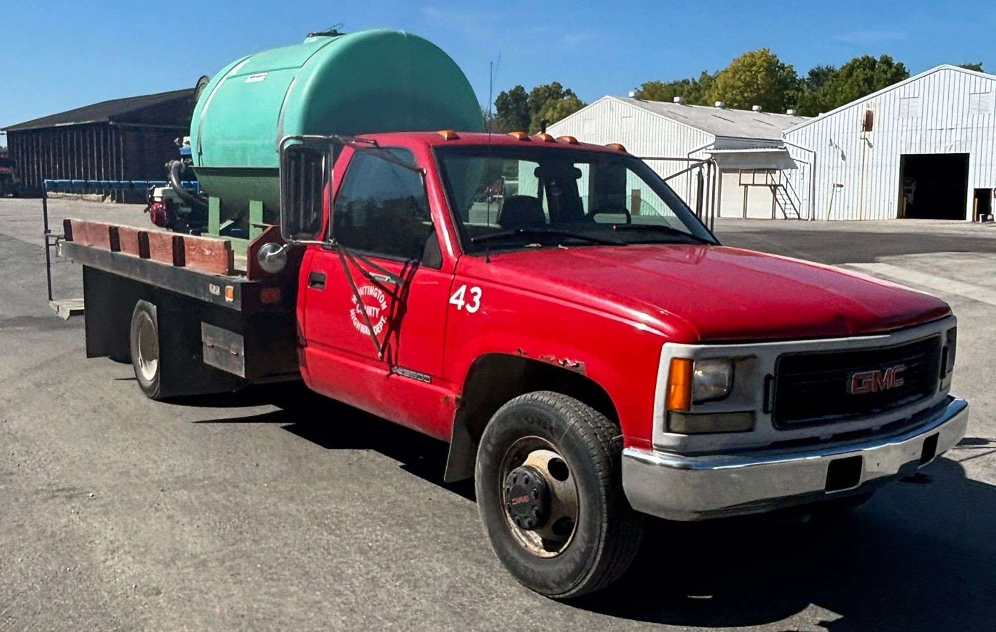 1996 GMC 3500 Equipment Image0