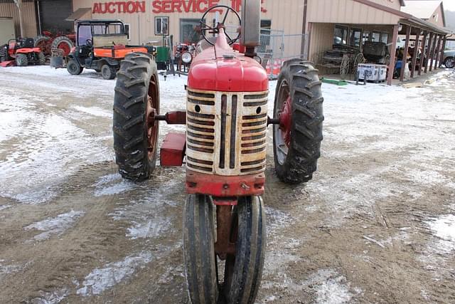 Image of Farmall 350 equipment image 1