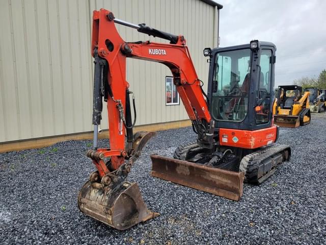 Image of Kubota U35-4 equipment image 1