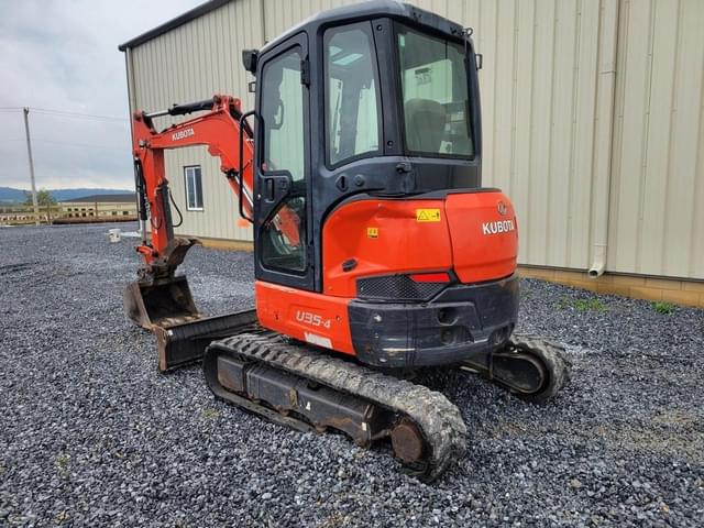 Image of Kubota U35-4 equipment image 4