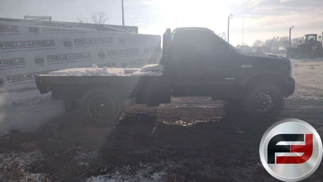 Image of Ford F-350 equipment image 3