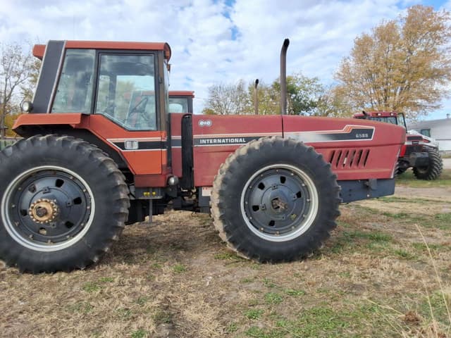 Image of International Harvester 6588 equipment image 2