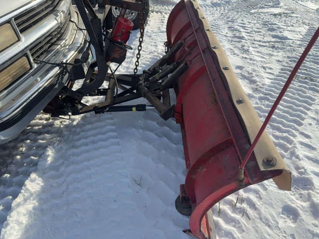 Image of Chevrolet 1500 equipment image 4