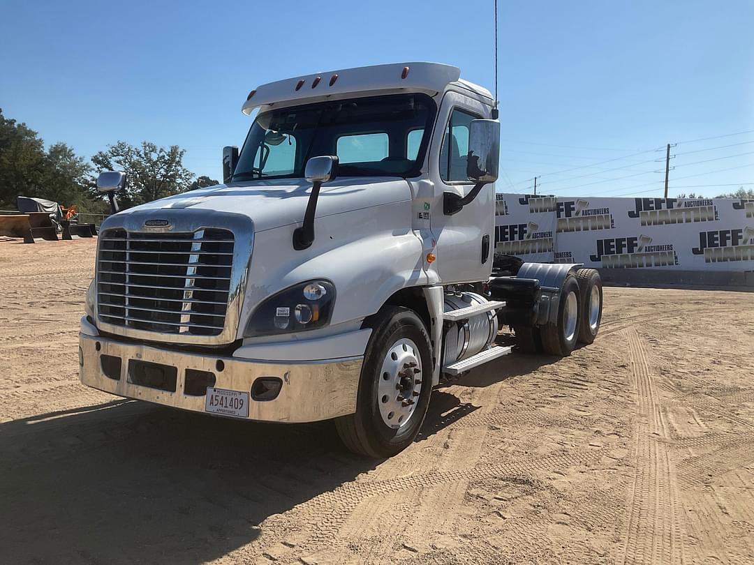 Image of Freightliner PX125064S Primary image