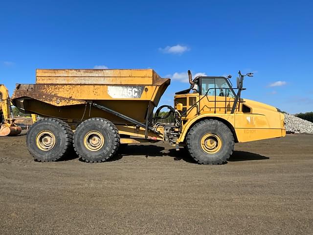 Image of Caterpillar 745C equipment image 4