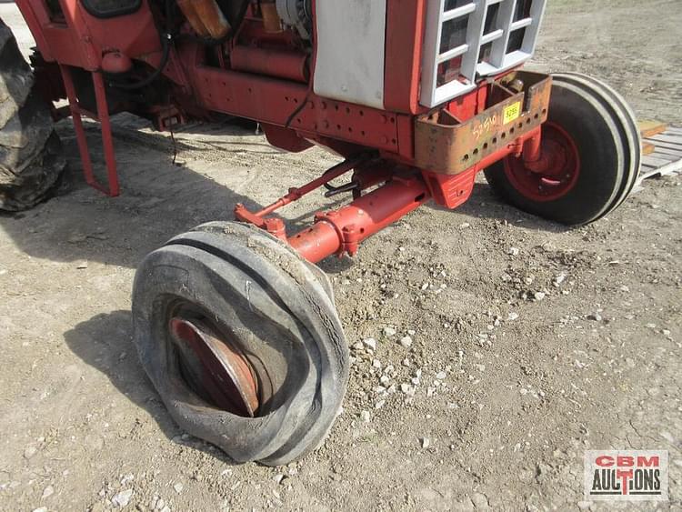 Main image International Harvester 966 11