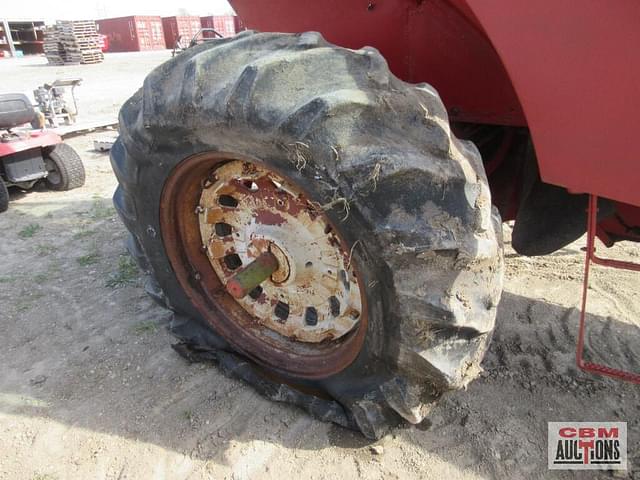 Thumbnail image International Harvester 966 16