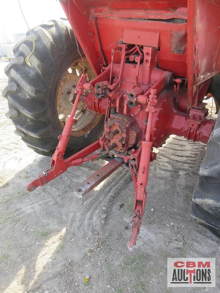 Main image International Harvester 966 18