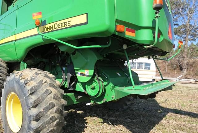 Image of John Deere 9770 STS equipment image 4