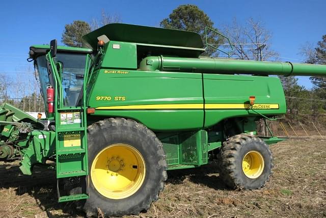 Image of John Deere 9770 STS equipment image 1