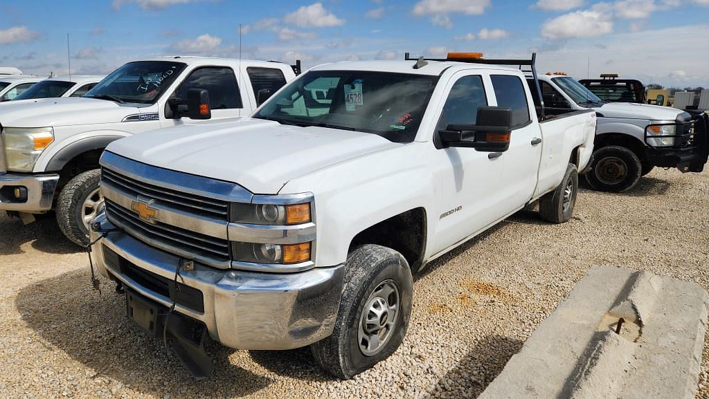 Image of Chevrolet 3500HD Primary image