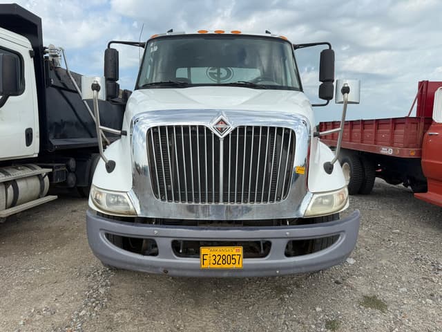 Image of International Transtar 8600 equipment image 1