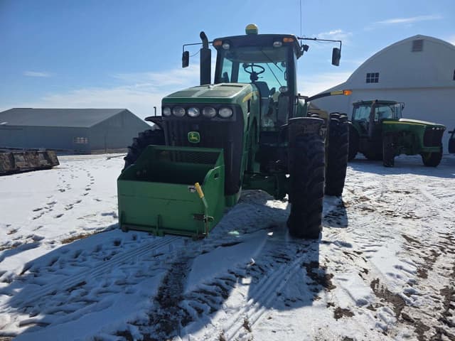 Image of John Deere 8130 equipment image 4