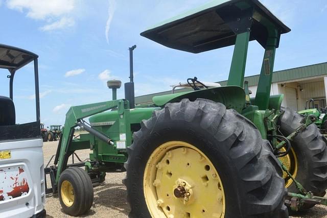 Image of John Deere 4020 equipment image 1