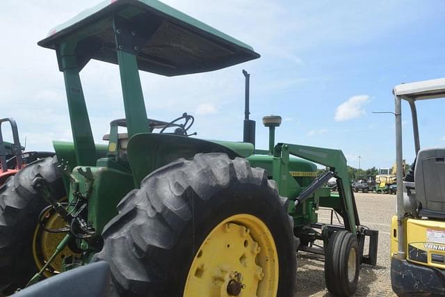 Image of John Deere 4020 equipment image 2