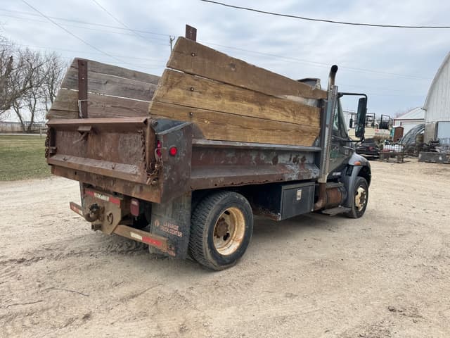 Image of International 4300 equipment image 4