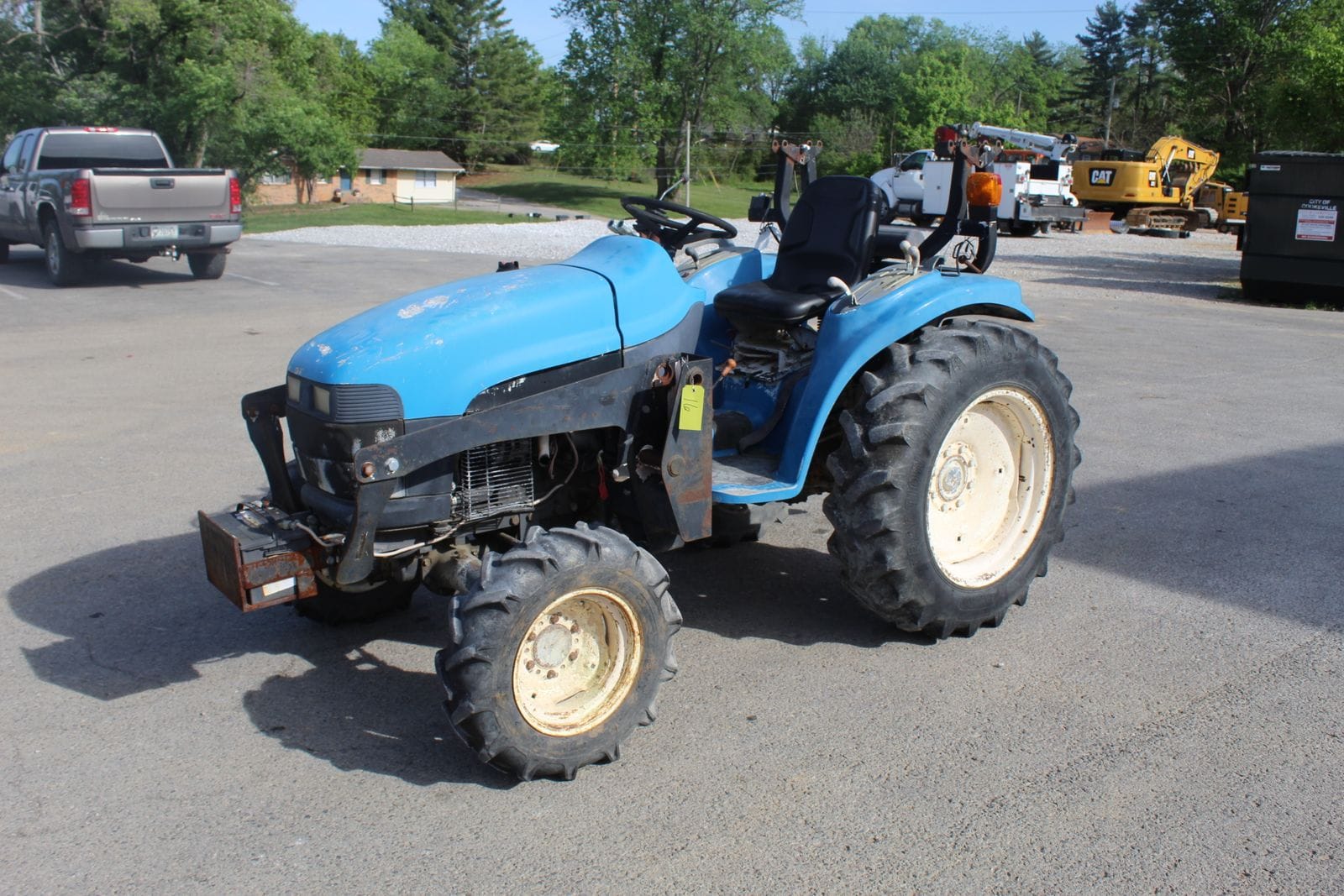New Holland 1725 Equipment Image0