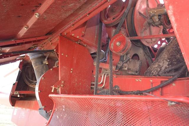 Image of Case IH 2377 equipment image 4