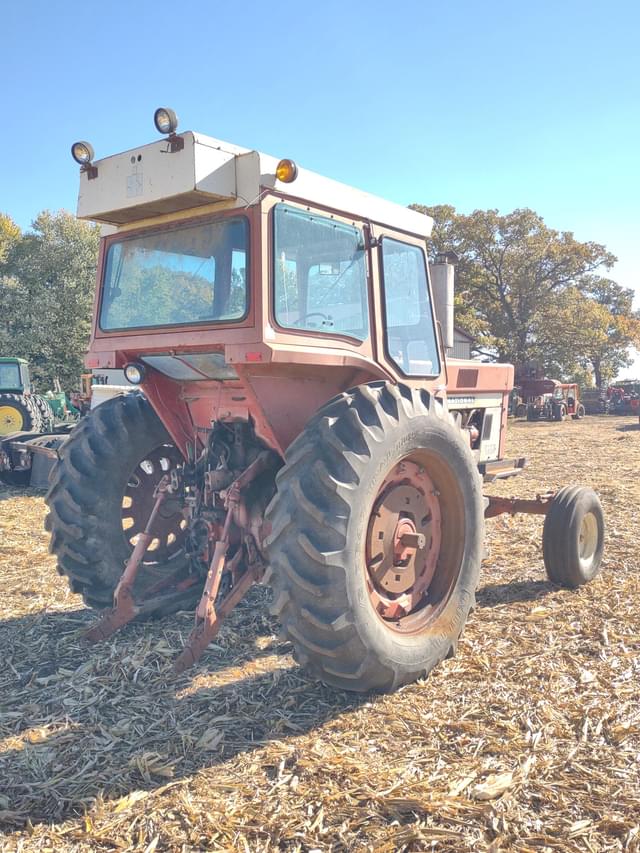 Image of International Harvester 966 equipment image 2