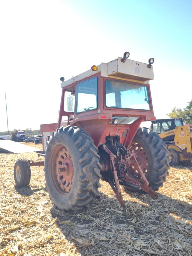 Image of International Harvester 966 equipment image 3
