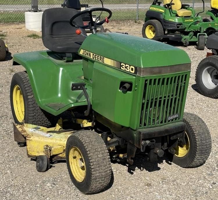 John deere best sale 330 lawn tractor