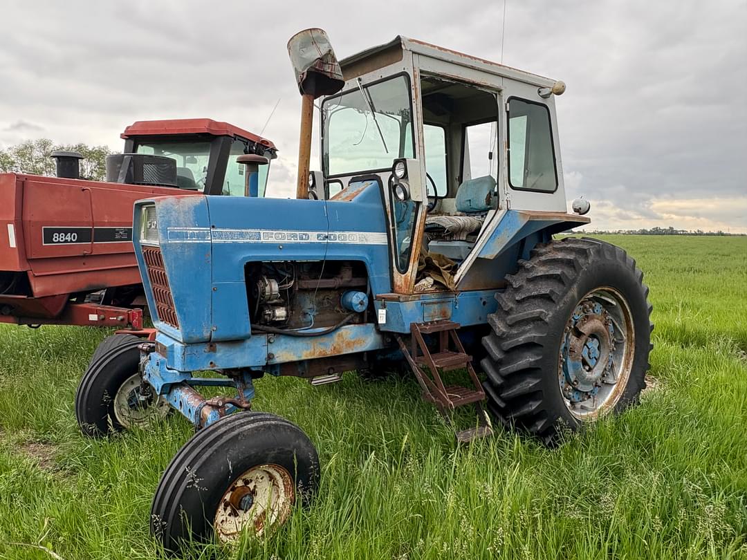 Image of Ford 8000 Primary image