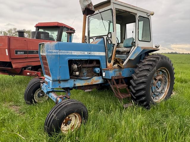 Image of Ford 8000 equipment image 1