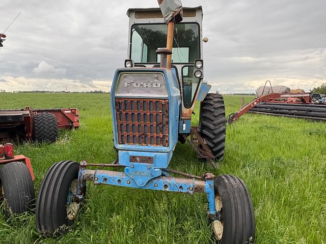 Image of Ford 8000 equipment image 2
