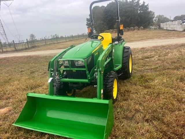 Image of John Deere 3038E equipment image 1