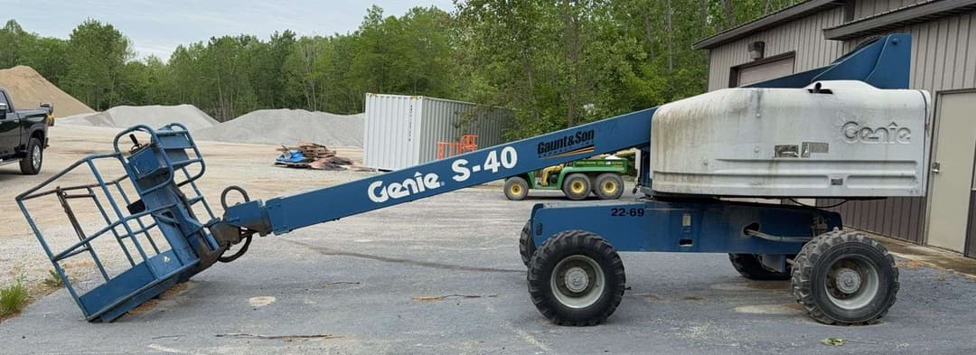 Image of Genie S-40 Primary image