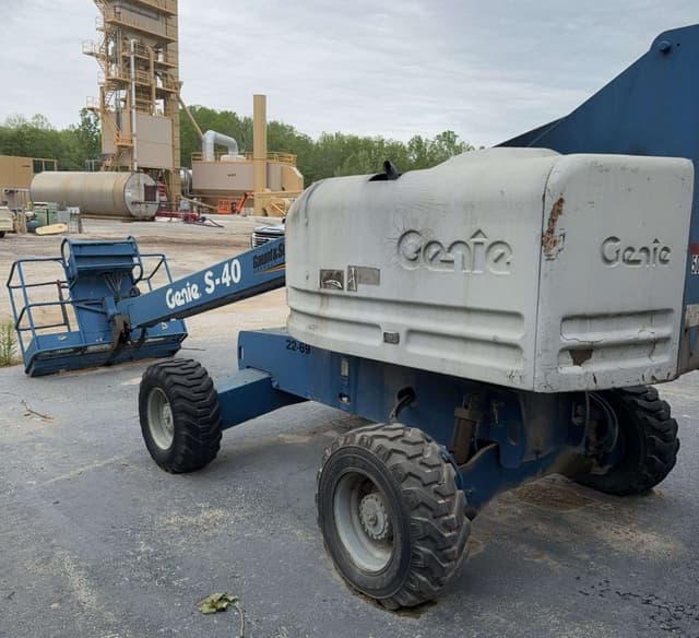 Image of Genie S-40 equipment image 3