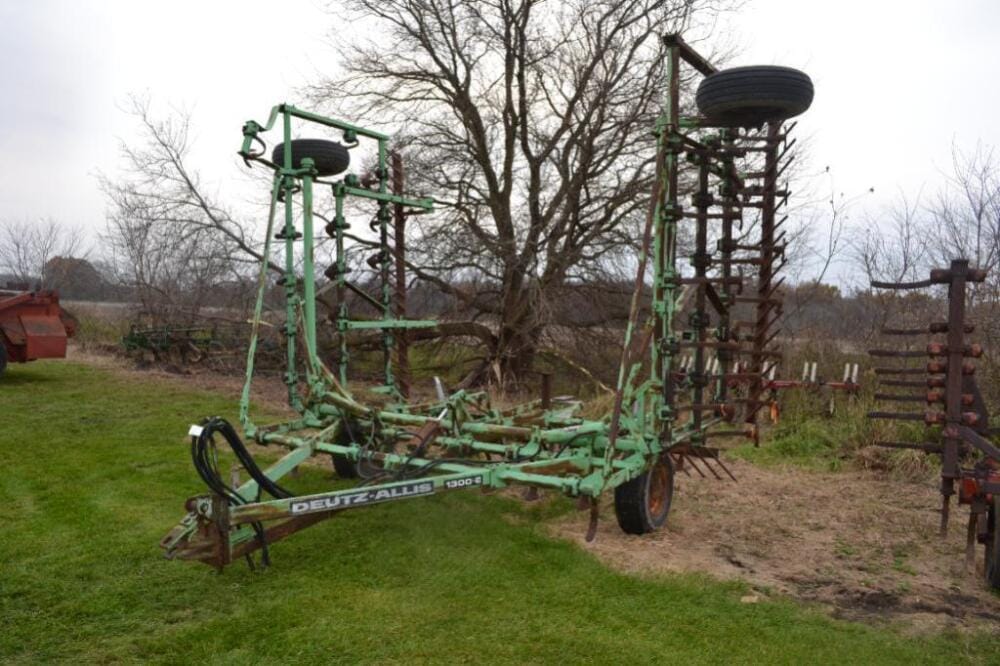 Main image Deutz-Allis 1300E