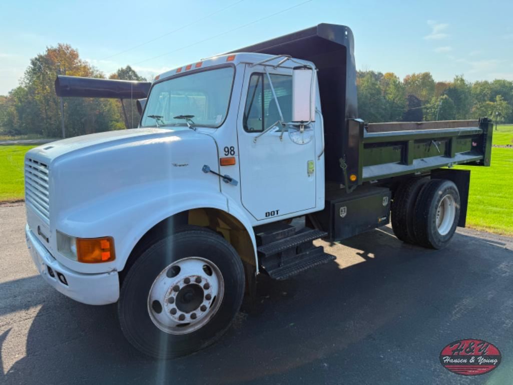 1998 International 4700 Equipment Image0