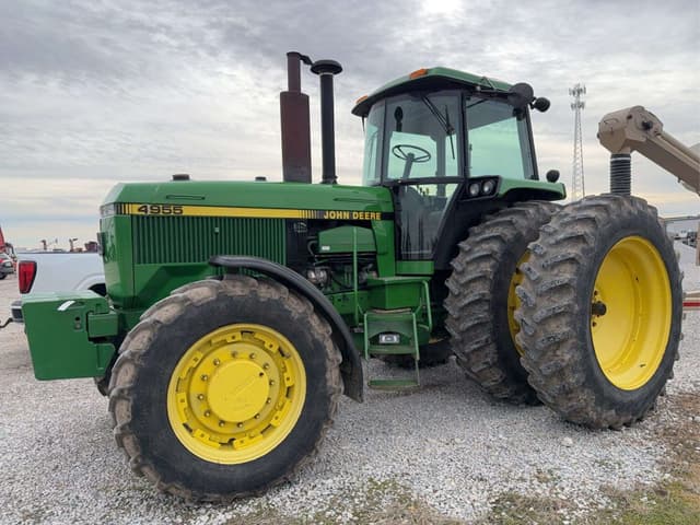 Image of John Deere 4955 equipment image 1