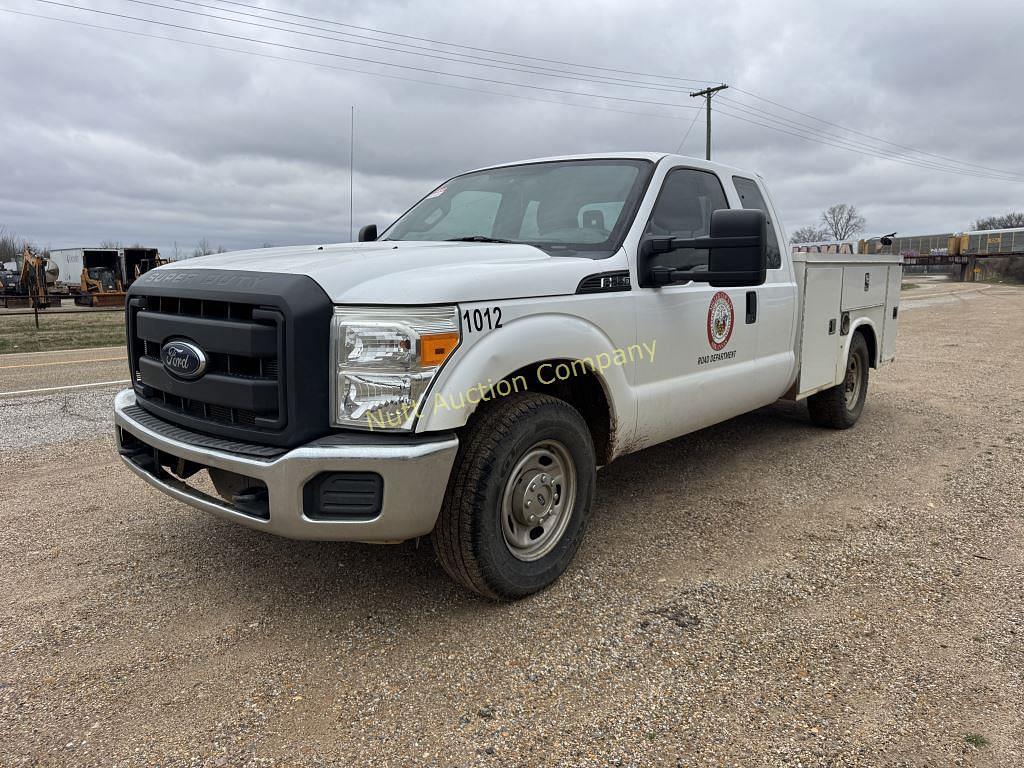 Image of Ford F-250 Primary image