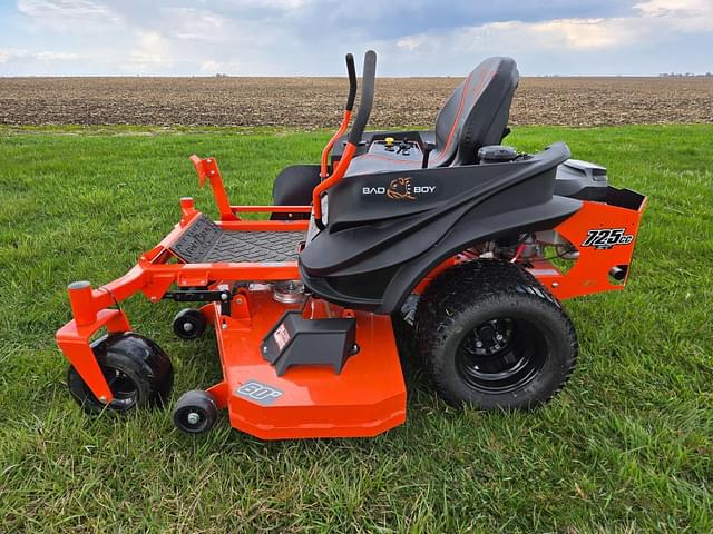 Image of Bad Boy 725CC equipment image 1