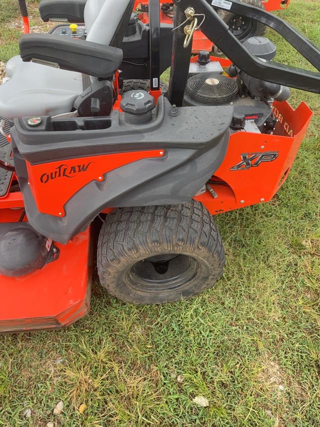Image of Bad Boy Outlaw equipment image 2