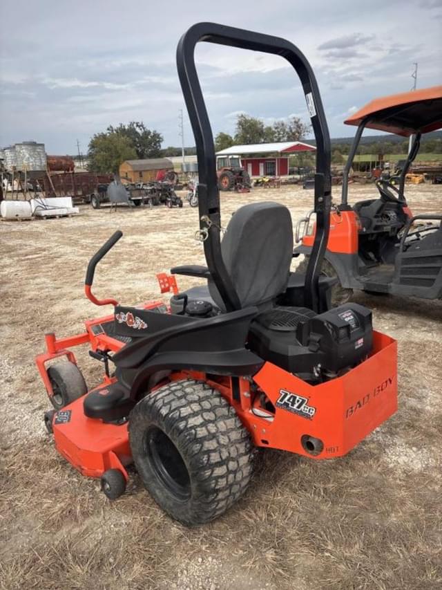 Image of Bad Boy Maverick equipment image 1