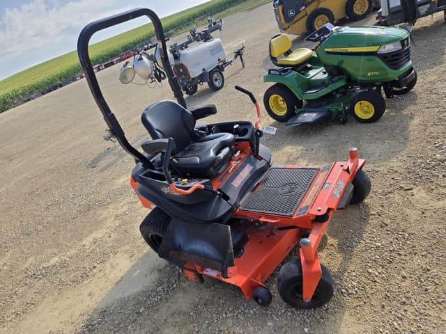 Image of Bad Boy Maverick equipment image 2