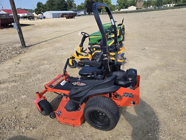 Image of Bad Boy Maverick equipment image 3