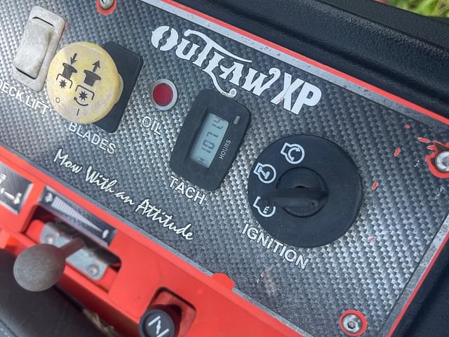 Image of Bad Boy Outlaw equipment image 4