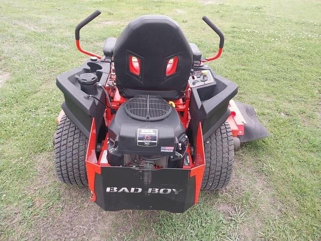 Image of Bad Boy ZT Elite equipment image 3