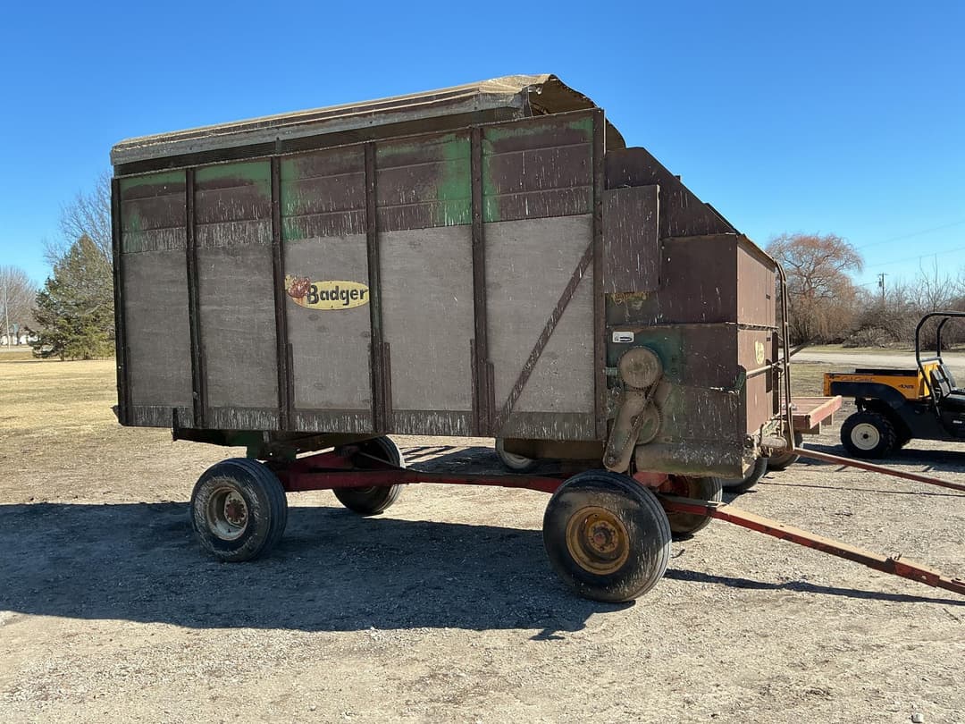 Image of Badger 1416 Primary image