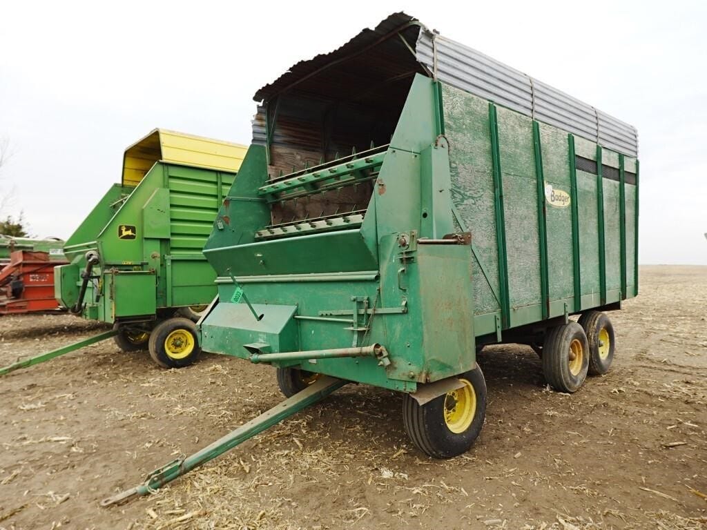 Badger 1416 Equipment Image0