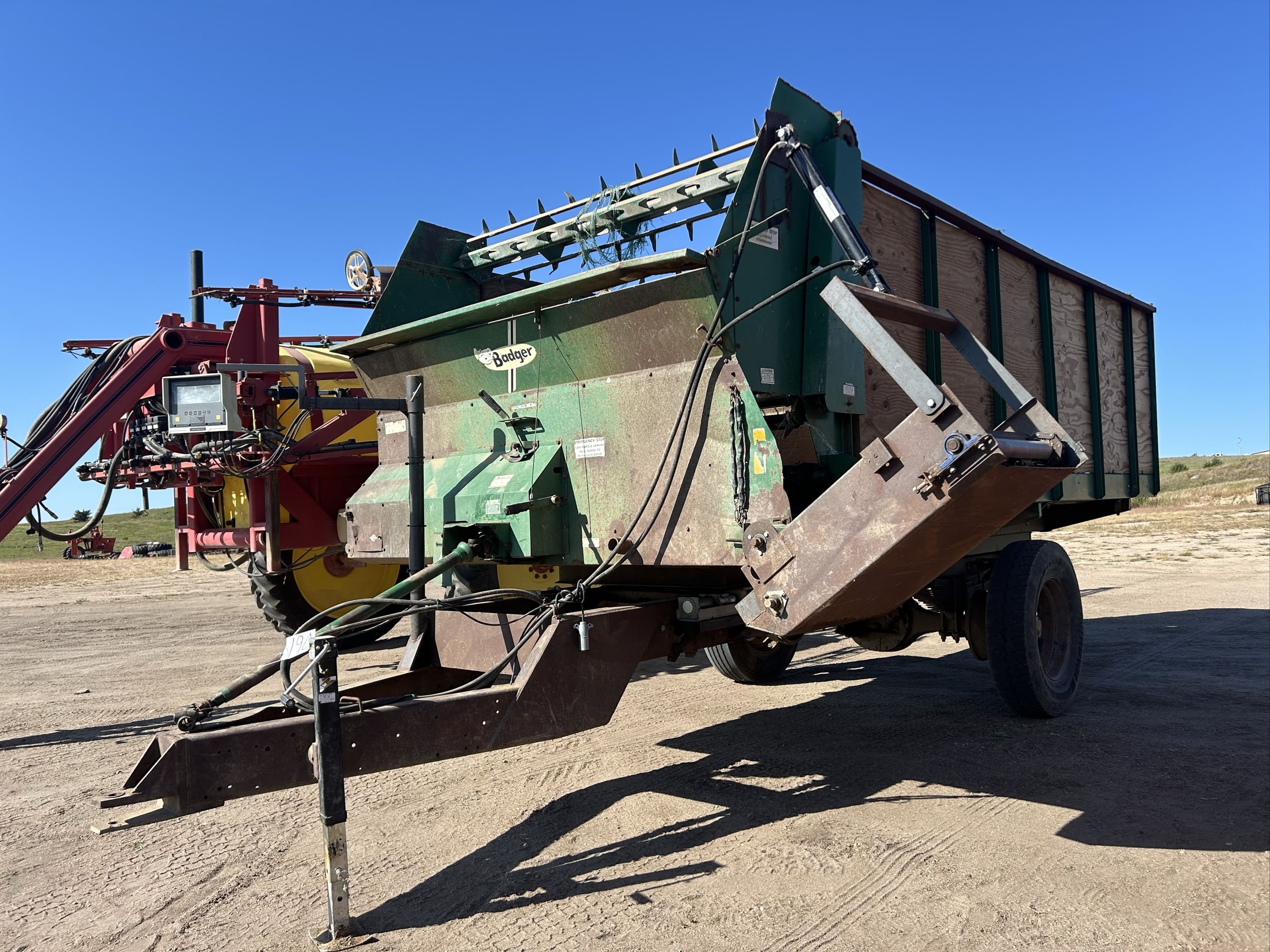 Badger BN950 Equipment Image0