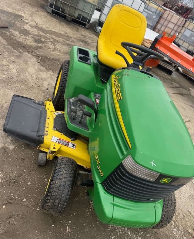 Image of John Deere GX345 equipment image 4