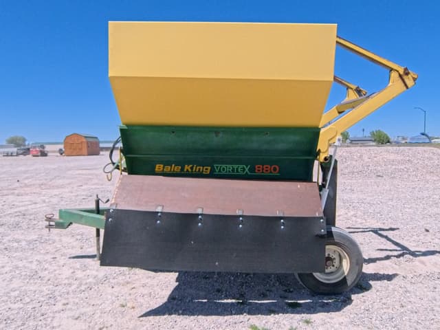 Image of Bale King Vortex 880 equipment image 1